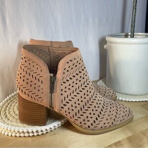 Seychelles Chapparal Laser Cut Perforated Ankle Booties in Blush Suede